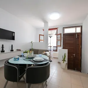 Hauzify I Celeste San Sebastián de la Gomera